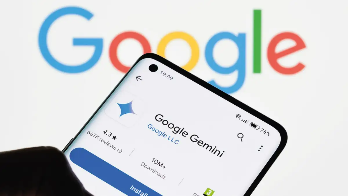 Google Gemini bleibt werbefrei: Strategiestreit mit OpenAI