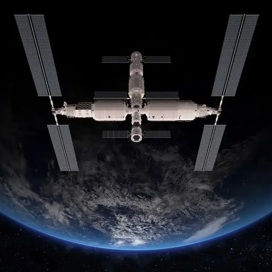 KI-Wettlauf im All: Tech-Giganten planen orbitale Rechenzentren