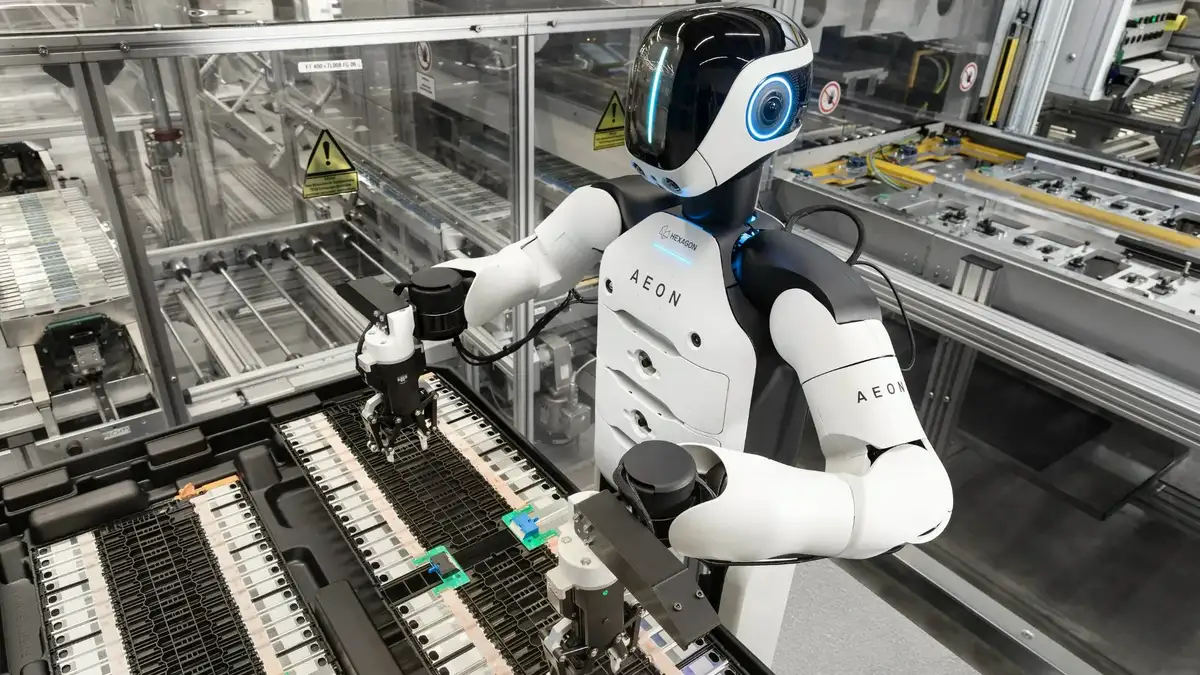 BMW setzt humanoide AEON-Roboter im Werk Leipzig ein