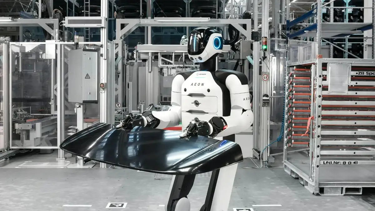 BMW setzt humanoide AEON-Roboter im Werk Leipzig ein